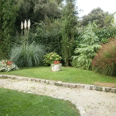 In With Terrace, Air Condition, Wifi, Washing Machine Apartment